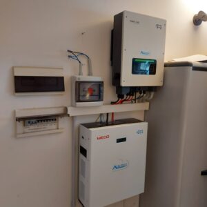 Inverter + Sistema di accumulo marca WECO 4,95 kWh – Forlì